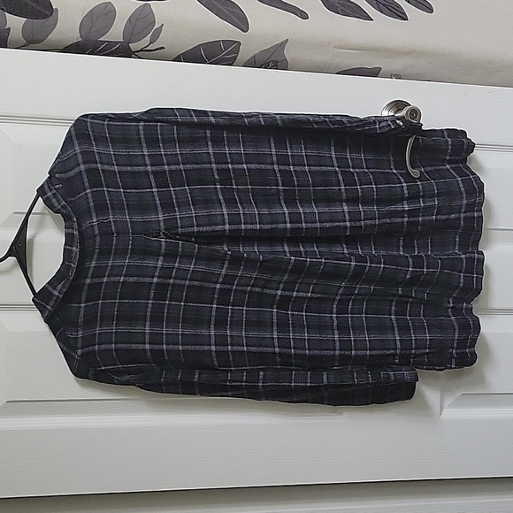 BDG Super Soft Oversized Flannel Button Down Shirt, size S - Picture 7 of 7